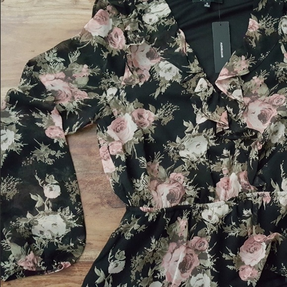 Nwt Lulu's Small Boho Black Floral Ruffled Long Sleeve Top - Picture 8 of 13
